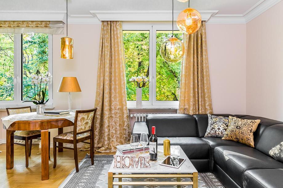 Apartament Aristo Boutique ビャウィストク エクステリア 写真